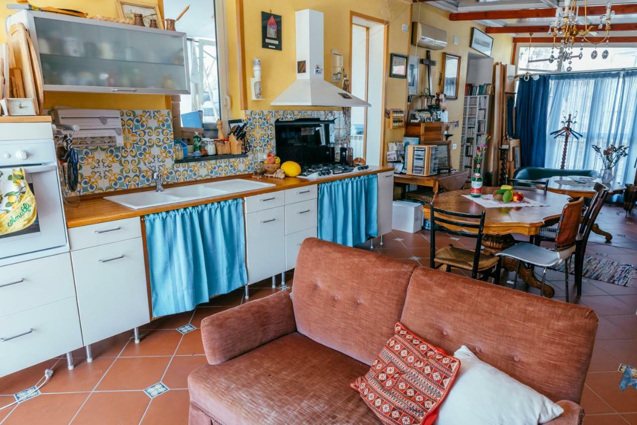 Lemon Tree Terrace Apartment Napoli Bagian luar foto