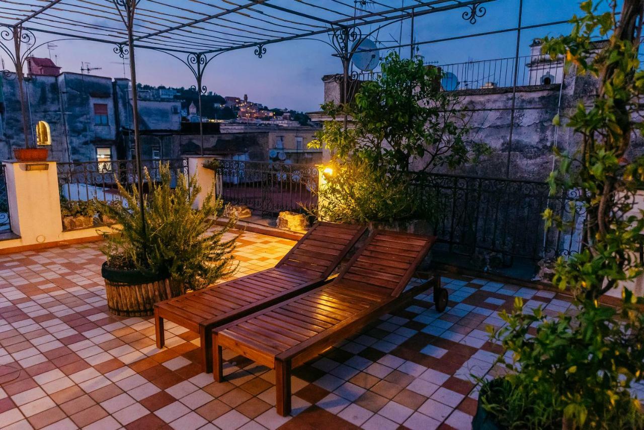Lemon Tree Terrace Apartment Napoli Bagian luar foto