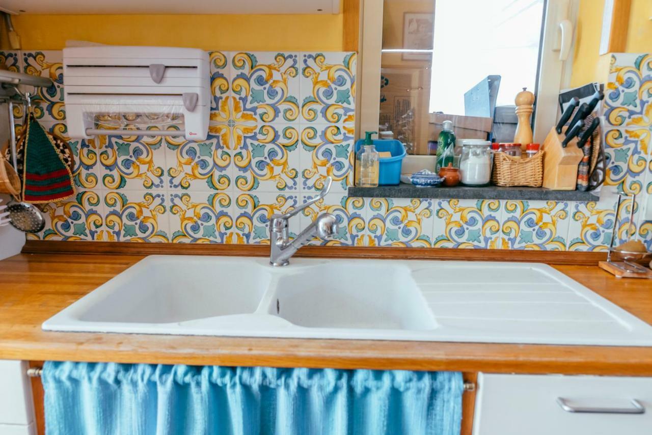 Lemon Tree Terrace Apartment Napoli Bagian luar foto